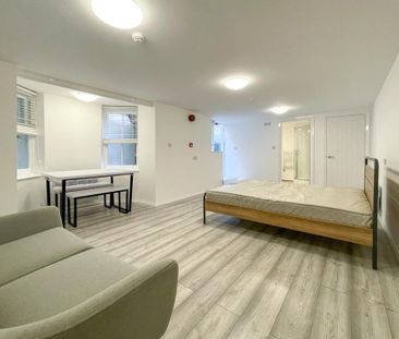 Studio to rent - Photo 2