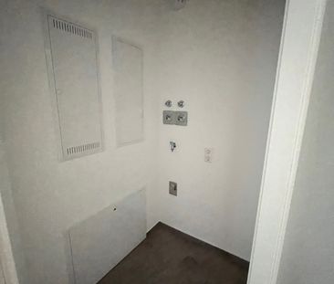 3-Zimmer-Wohnung im 2.OG, EBK, Bad mit Wanne und Dusche, Terrasse Süd - Photo 1