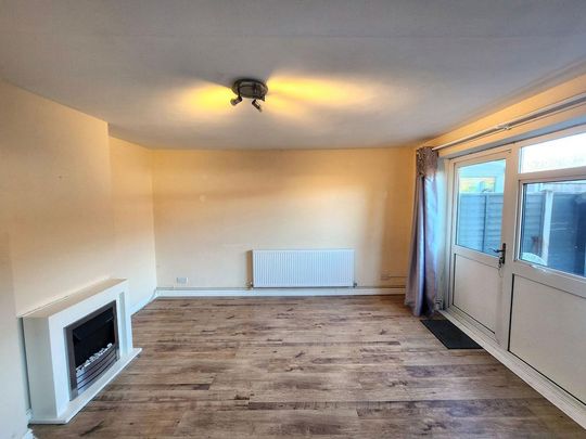 2 bedroom maisonette to rent - Photo 1