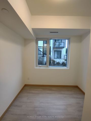 Condo Townhouse For Lease | E8142988 - Photo 4