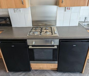 1 bedroom flat to rent - Photo 6