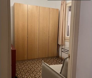 barcelona, Catalonia 08010 - Photo 5