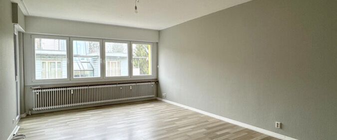 Gepflegte 3-ZKB-Wohnung im 1.OG mit Balkon + Loggia in ruhiger stadtnaher Lage - Foto 1