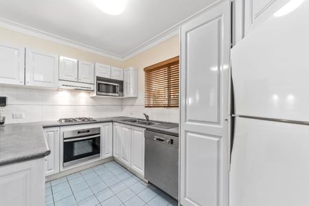 2/64 HAMPDEN Road, Russell Lea NSW 2046 - Townhouse For Rent | Domain - Photo 4