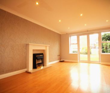 3 bedroom semi-detached house to rent - Photo 1