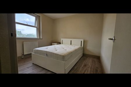 1 Bed Flat, Camden Road, NW1 - Photo 3