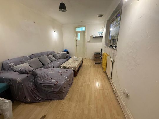 3 bedroom flat to rent - Photo 1