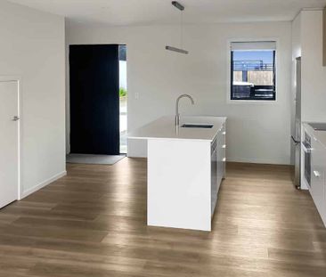 Trentham Living - Photo 2