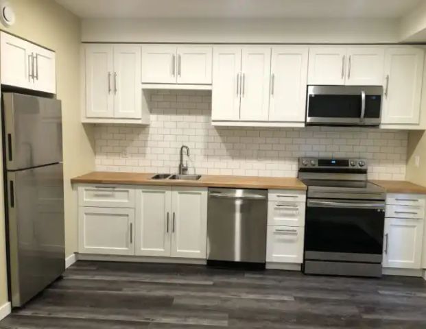 Beautiful 1 BED 1 BATH | Calgary - Photo 1