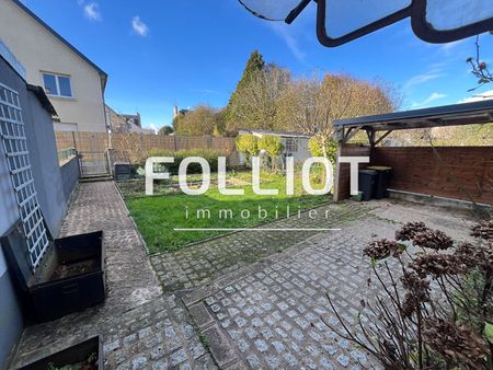 A LOUER - Maison à Fougères - Photo 2