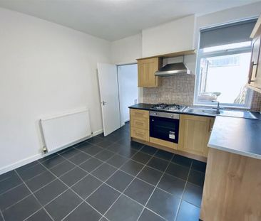 2 bedroom terraced house to rent - Photo 5