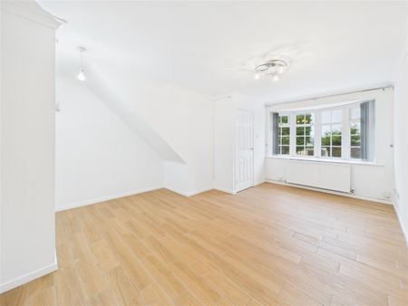 2 bedroom Town house to rent - Photo 4