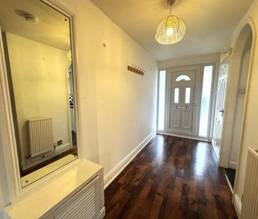 3 bedroom terraced house to rent - Photo 2