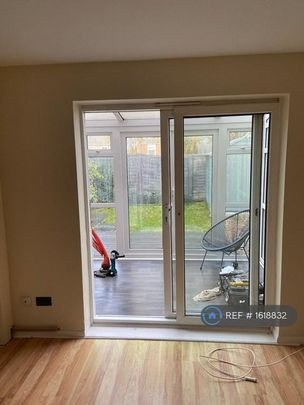 2 bedroom maisonette to rent - Photo 1