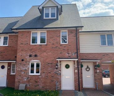 3 bedroom terraced house to rent - Photo 3