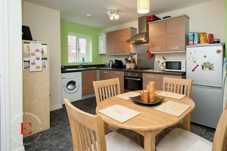 2 bedroom end of terrace house to rent - Photo 3