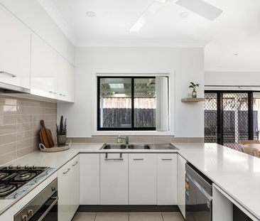 Stylish & Spacious Family Home in a Prime Location - Photo 6