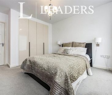 4 bedroom detached house to rent - Photo 5