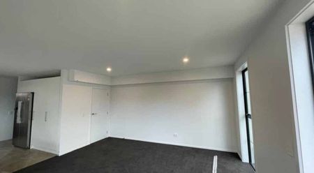 Modern studio room! - Photo 2