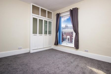2 bedroom House To Let - Photo 4