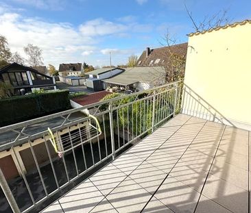 SCHADE IMMOBILIEN - Große 3-Zimmerwohnung mit Balkon zu vermieten! - Foto 5