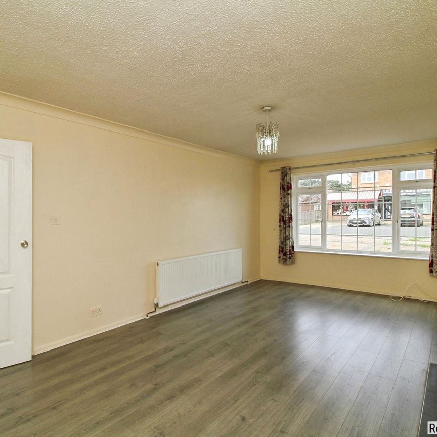 5 bed Detached in Church Lane , Colchester, CO3 4AF - Photo 1