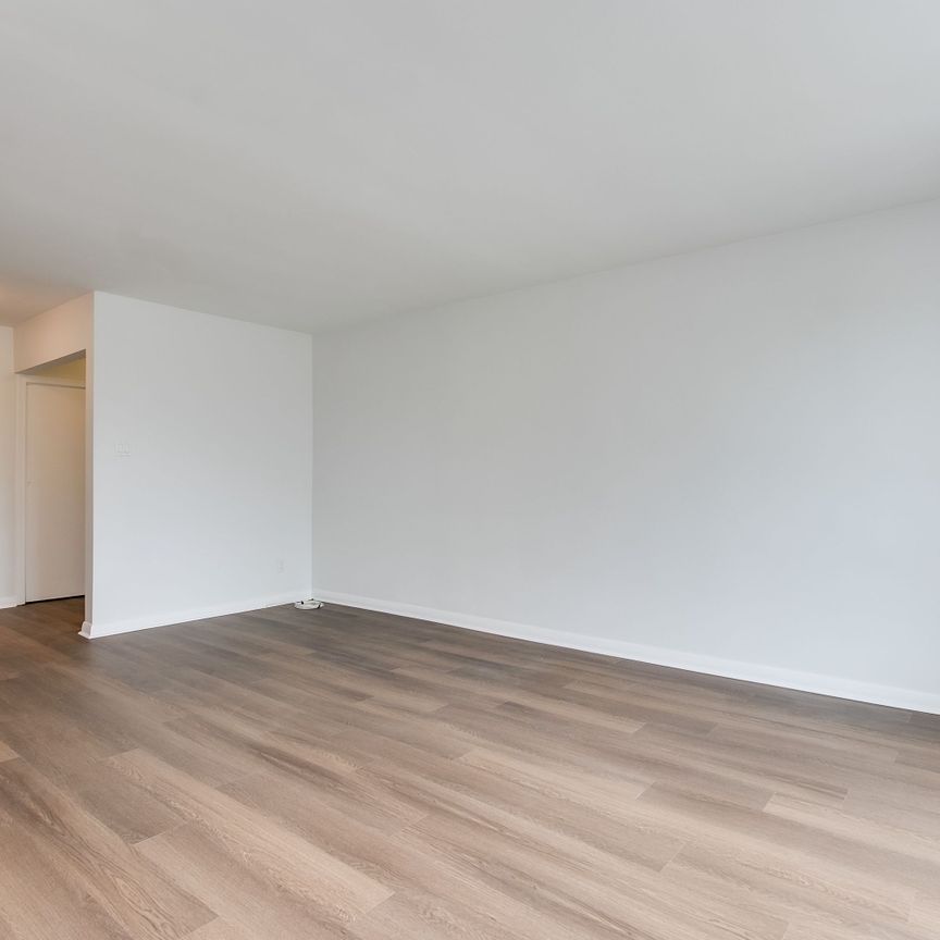 For Lease - 93 Searle Avenue, Toronto, Ontario - Photo 1