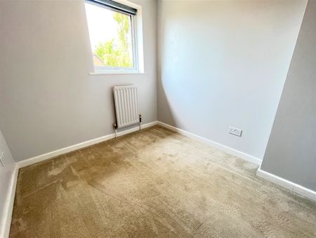 3 bedroom terraced house to rent - Photo 4