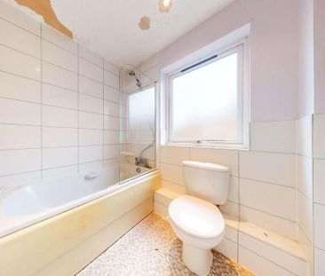 3 bedroom detached house to rent - Photo 4