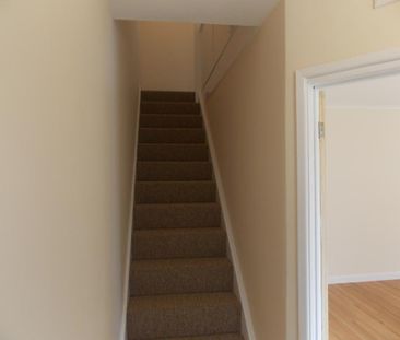 3 bedroom end of terrace house to rent - Photo 1