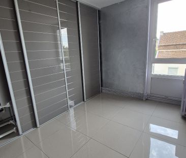 Location Appartement 3 pièces 67m² MAUBEUGE 59600 - Photo 2