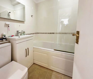 Camborne Road, Sutton - Photo 4 | Rentumo