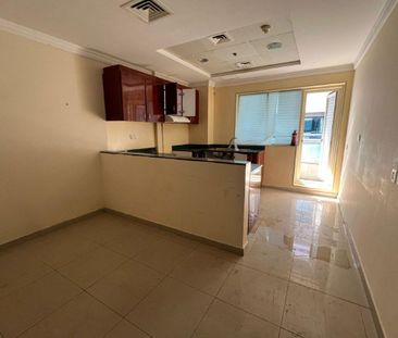 Free air conditioning and gym with a balcony - Photo 1