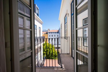 3 room luxury Apartment for rent in Largo de Santos, Lisbon - Photo 2