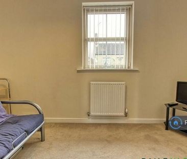 2 bedroom semi-detached house to rent - Photo 2