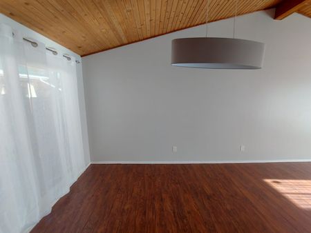 Perfect Family Home with Bonus Space in Normandeau - Photo 3