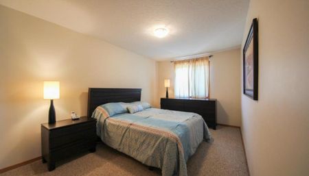 127-157 Biggs Street - Photo 3