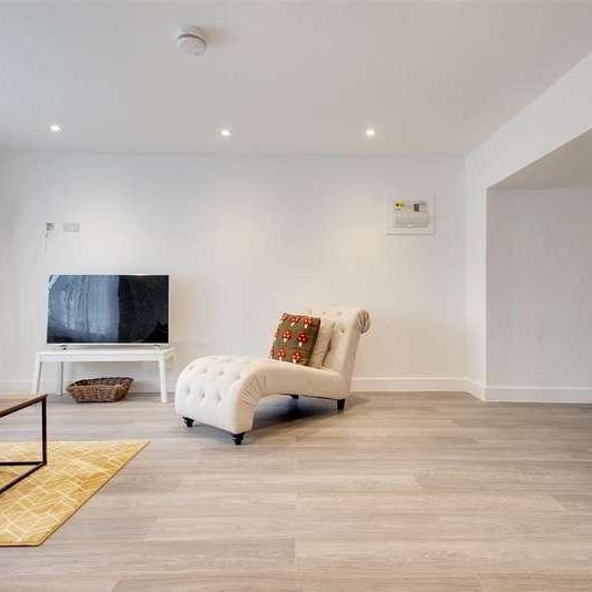 Tudor Court, Ferringham Lane, Ferring, Worthing, BN12 - Photo 1