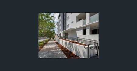 QUIET, MODERN, SPACIOUS APARTMENT IN KANGAROO POINT - Photo 4