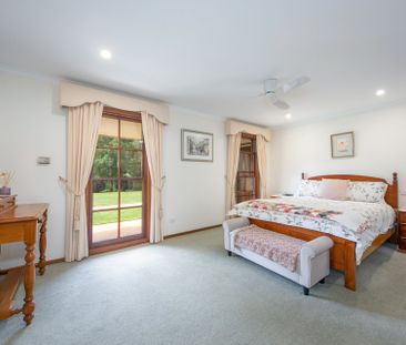 A Private Macedon Retreat with Stunning Water Views - Photo 5