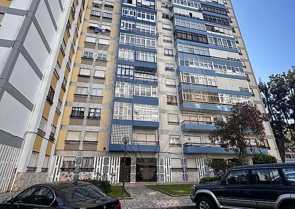 Apartamento T3 em Lisboa