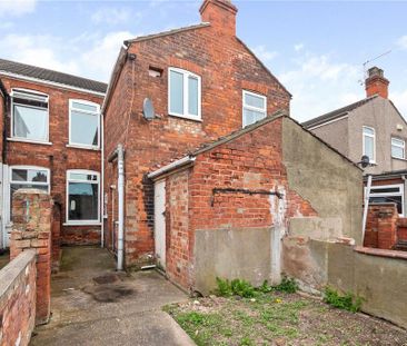 2 bedroom terraced house to rent - Photo 2