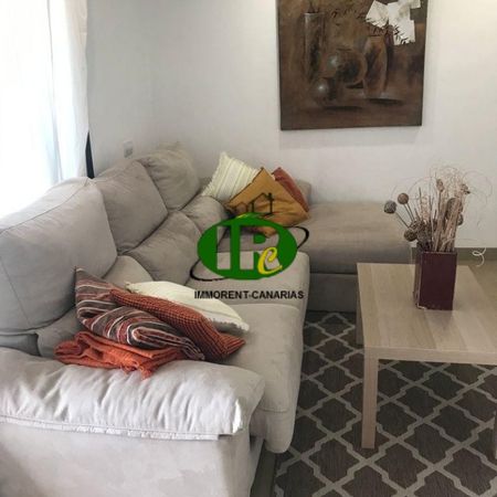 Large house with private pool in a great location with modern furniture - Photo 4