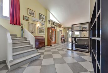 FOR RENT VILLA MORAIRA with 4 bedrooms for LONG TERM NEAR THE BEACH AND THE CITY