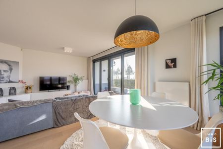 Mooi hoekappartement in Duinenwater met ruim terras en open zicht op het meer - Photo 2