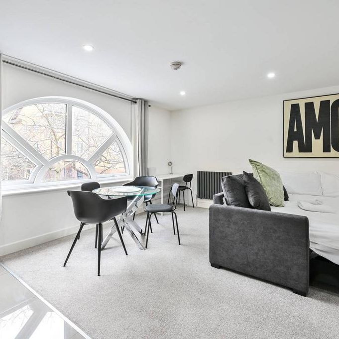 1 bedroom flat to rent - Photo 1