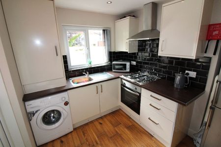 St Marks Road, PRESTON PR1 8TL - Photo 4