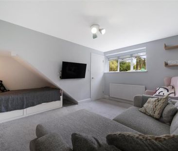 2 Bed Flat, Chatsworth Road, NW2 - Photo 2