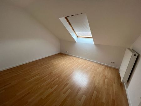 *LAMBERT&STRELOW* Taunusstein-Wehen, gepflegte 3 ZKBB - Dachgeschosswohnung für ... - Foto 5