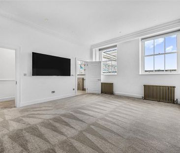 4 bedroom terraced house to rent - Photo 1